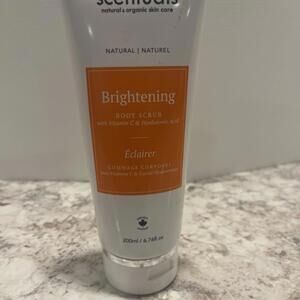 SCENTUALS Brightening Body Scrub Vitamin C Hyaluronic Acid 6.7oz Full Size - NEW